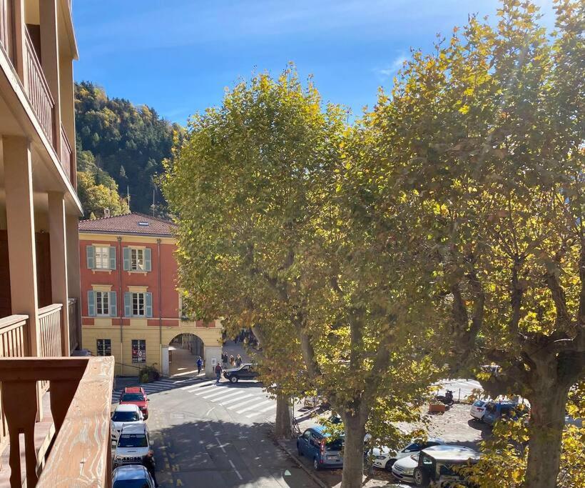 Charmant Appartement Renove Au Coeur Du Village Saint-Martin-Vésubie Exterior foto